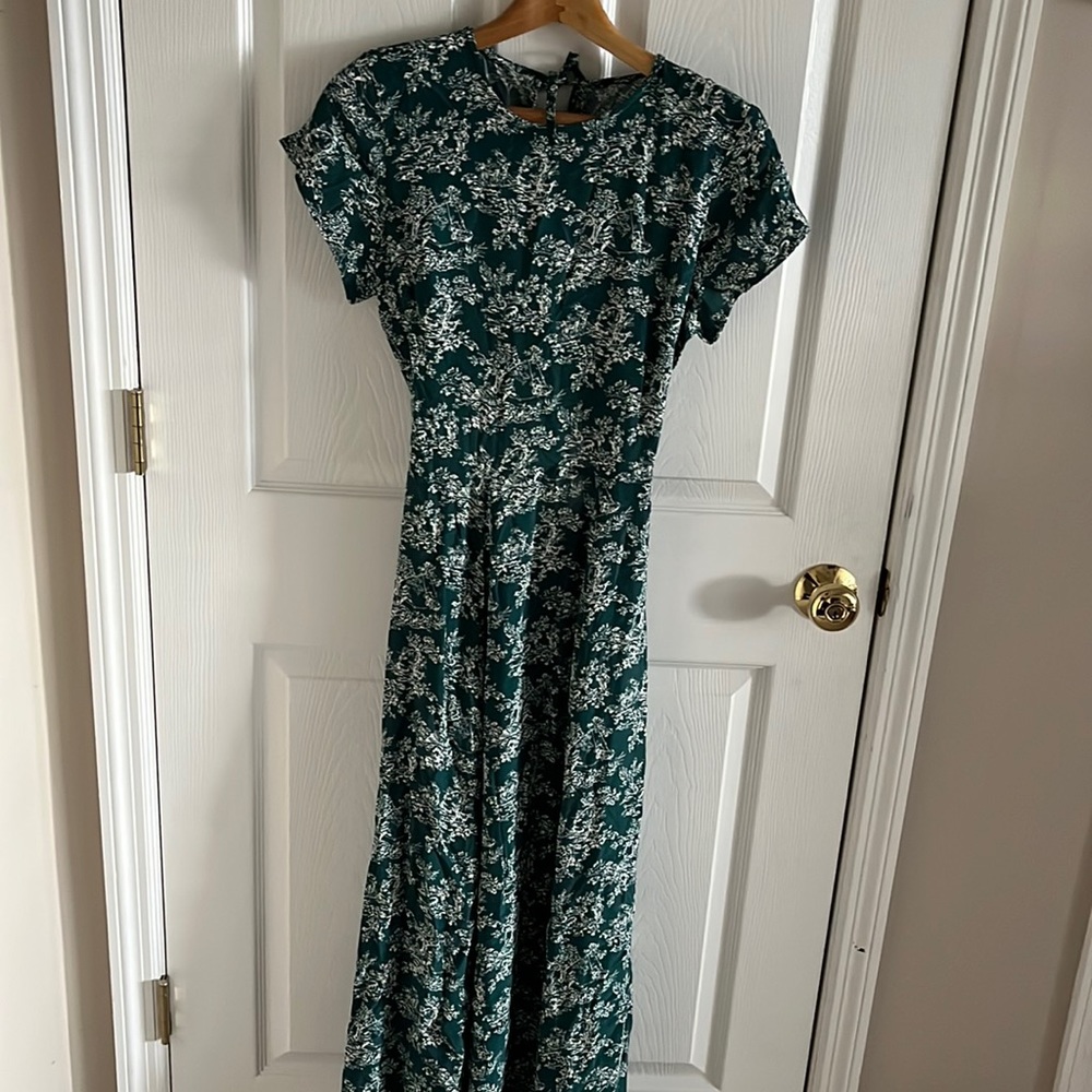 Urban Outfitters Green & White Floral Maxi Backless Ties In The Back Dress Sz M